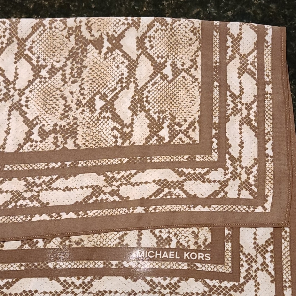Michael Kors scarf